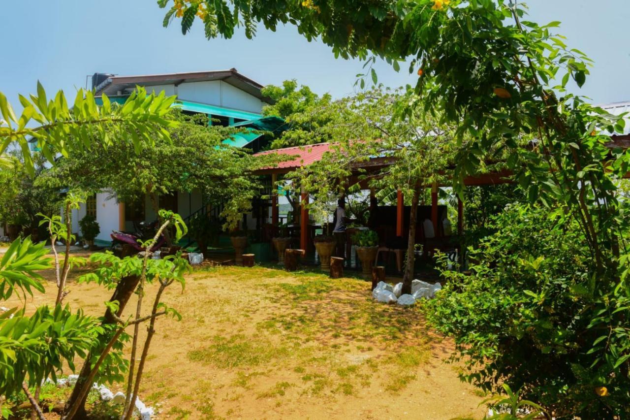 Sunntop Cabana Тринкомале Екстериор снимка