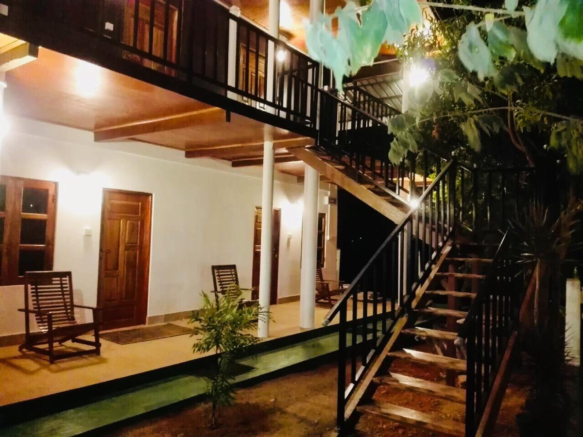Sunntop Cabana Тринкомале Екстериор снимка