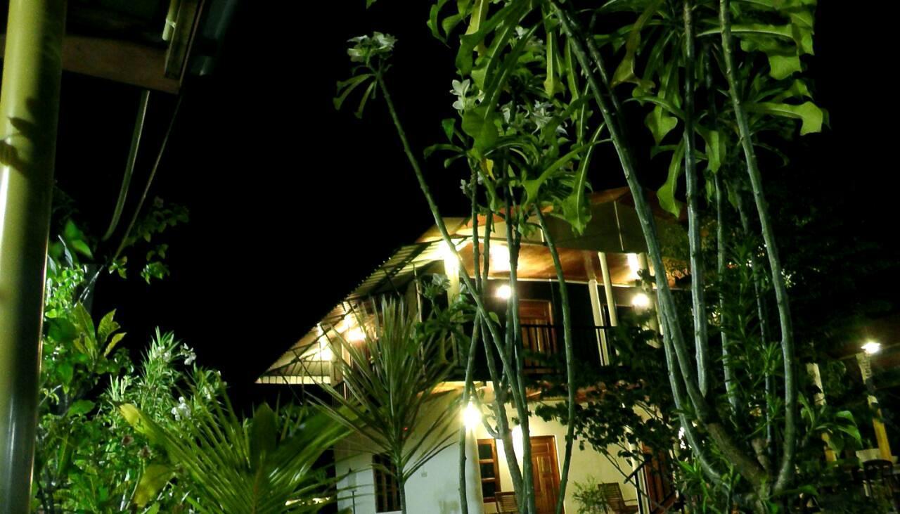 Sunntop Cabana Тринкомале Екстериор снимка