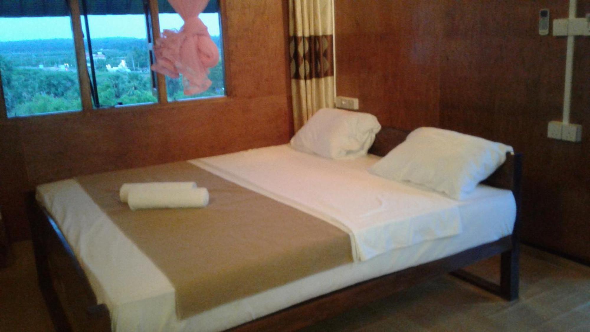Sunntop Cabana Тринкомале Екстериор снимка